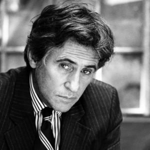 Gabriel Byrne